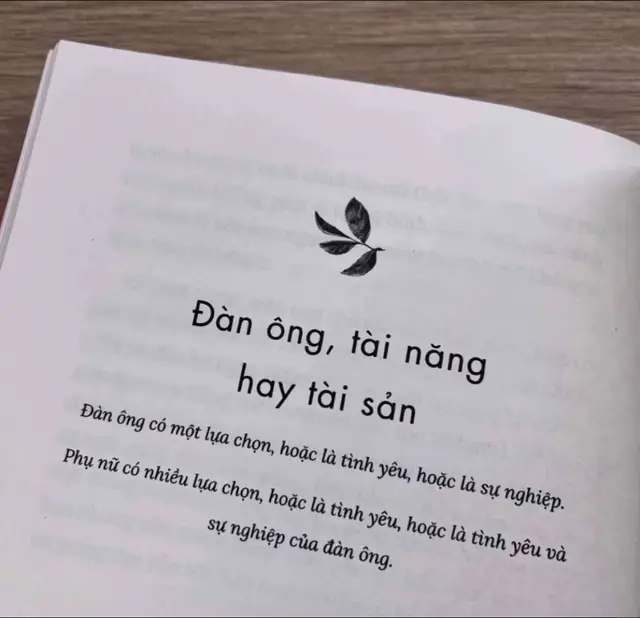 Cuộc sống không phải lúc nào cũng màu hồng. Muốn thấy cầu vòng thì phải đợi sau cơn mưa.
