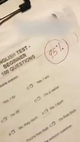 Este profesor corrige exámenes de la forma más épica que hayas visto. ¿Sacaste un 95%? Te toca una pegatina de Drake. ¿Un 52%? Una reacción neutra. Pero si bajas del 50%… prepárate para pegatinas de gatos llorando, caras enojadas y momentos dignos de meme. Así convierte el estrés de los exámenes en risas aseguradas. ¡El mejor profe del mundo, sin duda! #ProfesorÉpico #ExámenesConHumor #PegatinasGraciosas #DrakeSticker #TikTokEducativo #HumorDeEscuela #AprenderConEstilo #datoraro  Disclaimer:This information is taken from the internet which may or may not be true we do not want to spread any fake news. The content provided by this channel is meant for EDUCATIONAL PURPOSE only. Copyright Disclaimer:- Under section 107 of copyright Act 1976, allowance is made for FAIR USE for purpose such a criticism, comment, news reporting, teaching, scholarship and research. Fair use is as permitted by copyright statues that might otherwise be infringing. Non-profit, educational or personal use tips the balance in favor of FAIR USE.