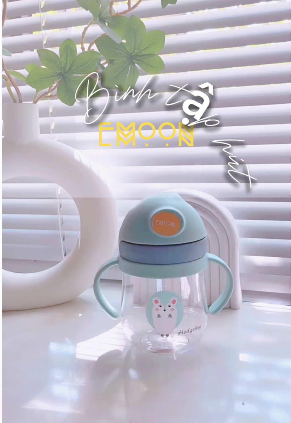 Chiếc bình tập hút cho bé dễ hợp tác có 59🌿 thôi #binhtapuongchobe #binhtaphut #emoon #mebimsua #binhuongnuocchobe 