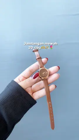 Si mungil ini cantik banget 😍🤎 #jamtangan 
