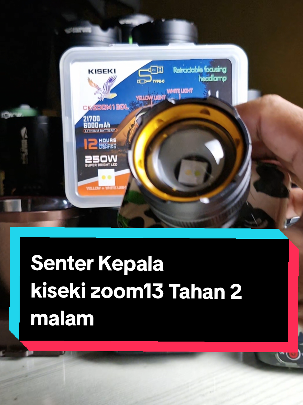 Senter kiseki zoom 13 DL 200 wat senter kiseki dua warna cahaya kuning dan putih senter kepala kiseki ini batre nya tahan lama cahaya juga super terang buruan co nya di kranjang kuning sebelum kehabisan #senterkepalatahanlama #senterkepalasuperterang #senterkepalakiseki #senterkiseki #kiseki200watt #kisekiduawarna #kisekiduacahaya #kisekizoom13DL @bang Didik @Joy store 