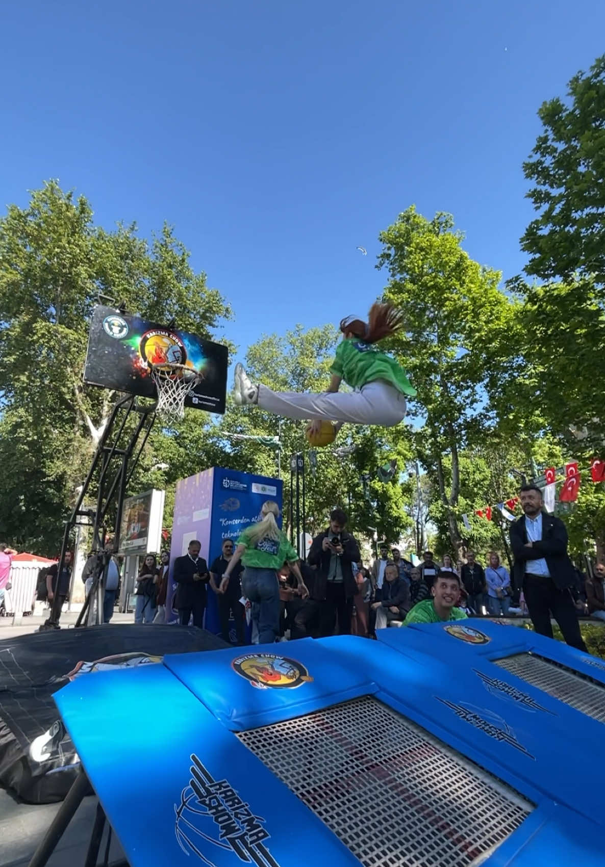 Kocaeli İzmit 🫶🏻🤩 #karizmashow #kocaeli #izmit #kesfet #goodvibes @Melissaozzkan @Burak @Onur Okur @Tuğba Akpınar @Kamikazehüse @7redlight7 