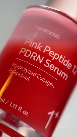 (#Gifted) @TOSOWOONG Global Pink Peptide 12 PDRN Serum contains: Salmon PDRN, 12 types of peptide complex, niacinamide, adenosine, and Ocimum Sanctum(Holy Basil) leaf extract. This formula provides effective care for uneven skin tone and elasticity. #tosowoong #pdrn #salmonserum #collagenbooster #salmondna #glowingskin #darkspots #pinkpeptide12pdrnserum #smallcontentcreator #kbeauty #microinfluencer 
