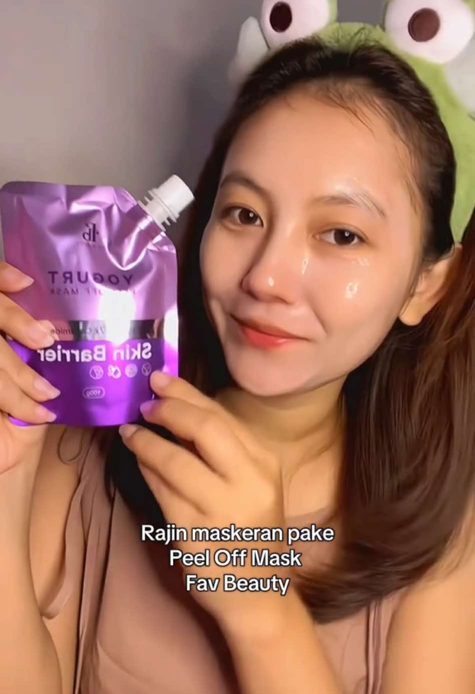 Kuncinya, selain skincare, pake peel off mask juga penting✨😚 #skincareroutine #peeloffmask #yogurtpeeloffmask #viral 