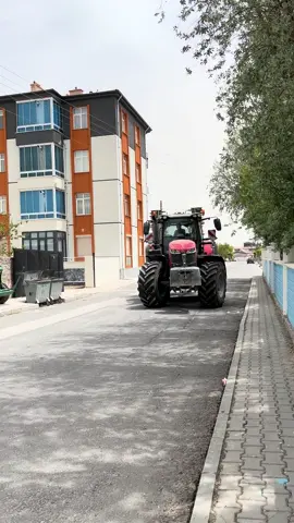 Ah bide korna olsa 🥹😂#masseyferguson #france🇫🇷 #8730s #dayna #fypp #keşfetteyizzz #tarım #konya #karapınar #ferguson #celli 
