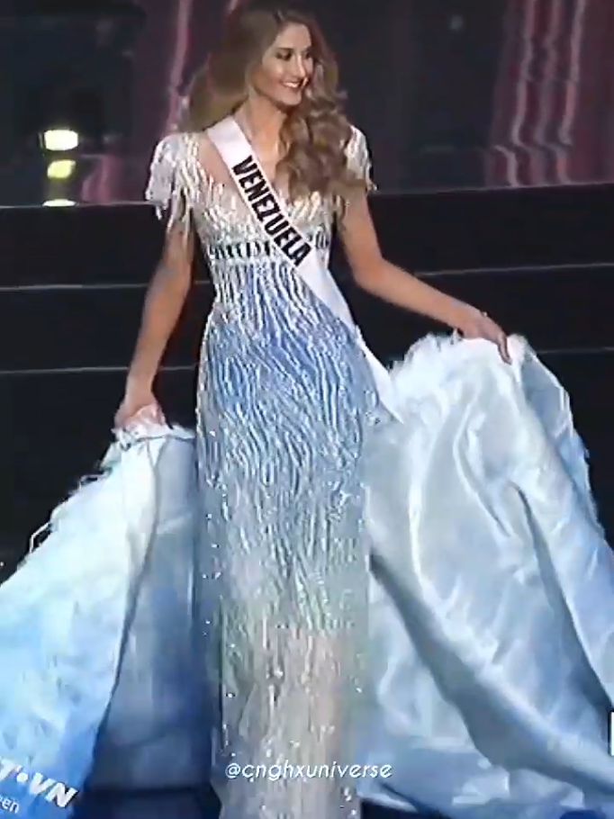 Giải thưởng thường niên nhưng không một thí sinh nào muốn nhận được ^^  #cnghxunieverse #missuniverse #missuniverse2016 #misseltocuyo #eltocuyo #venezuela 