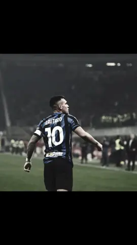 Il nostro capitano, El Toro Lautaro Martínez.🖤💙🐂🇦🇷 #inter #forzainter #nerazzurri #amala #curvanord #pazzainter #🖤💙 #calcio #TikTokCalcio #editcalcio #edit #fyp #virale 