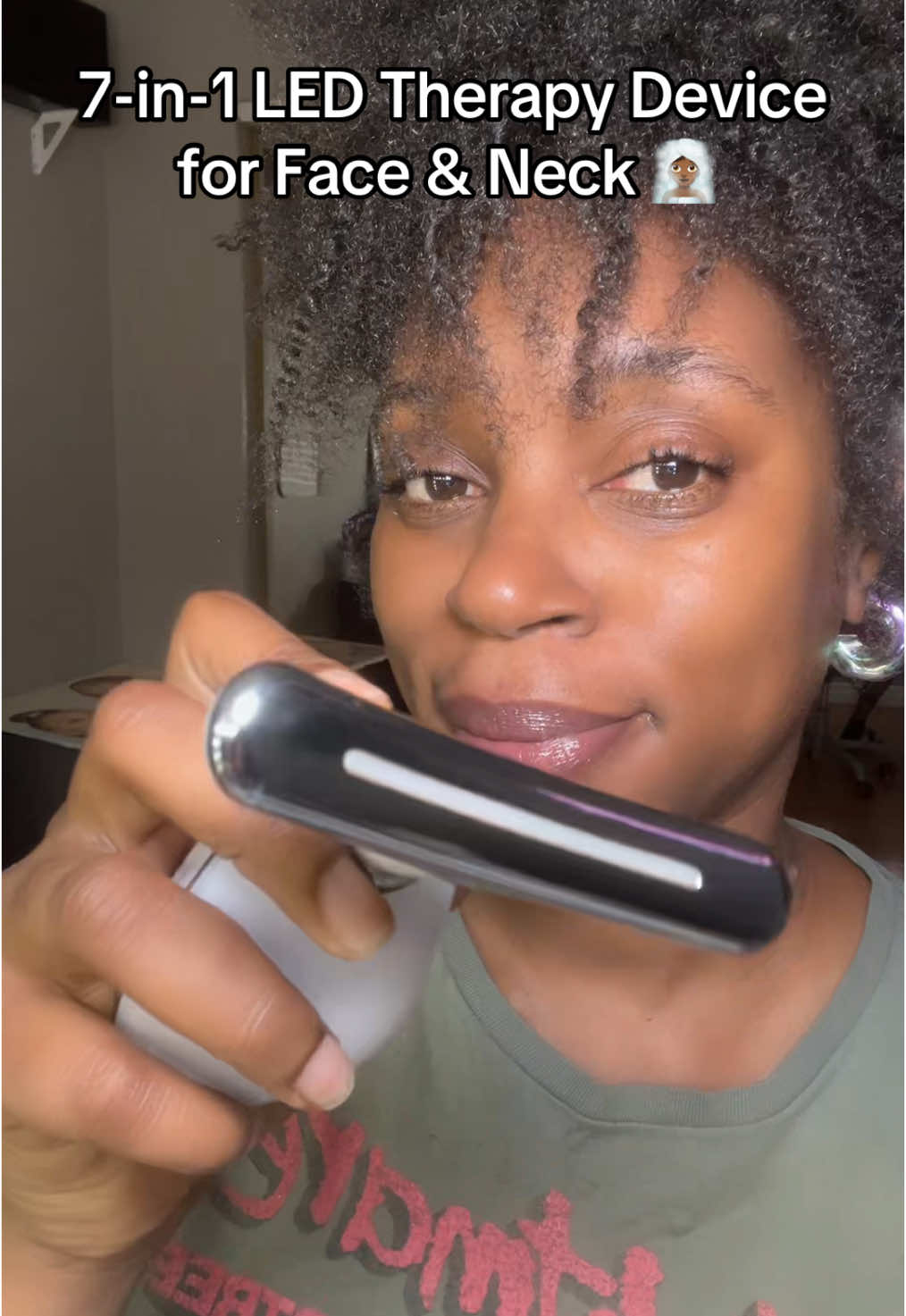 No need for Botox!💉 #skincare #BeautyTok #ledtherapy 