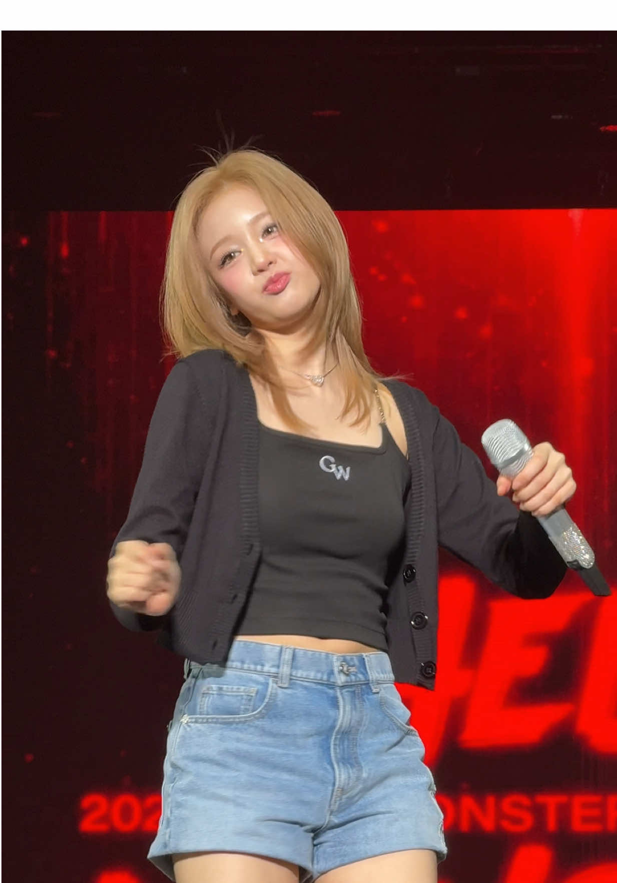 Pharita omg #BABYMONSTER #베이비몬스터 #1st_WORLD_TOUR #HELLO_MONSTERS #BABYMONSTER_SINGAPORE #pharita 
