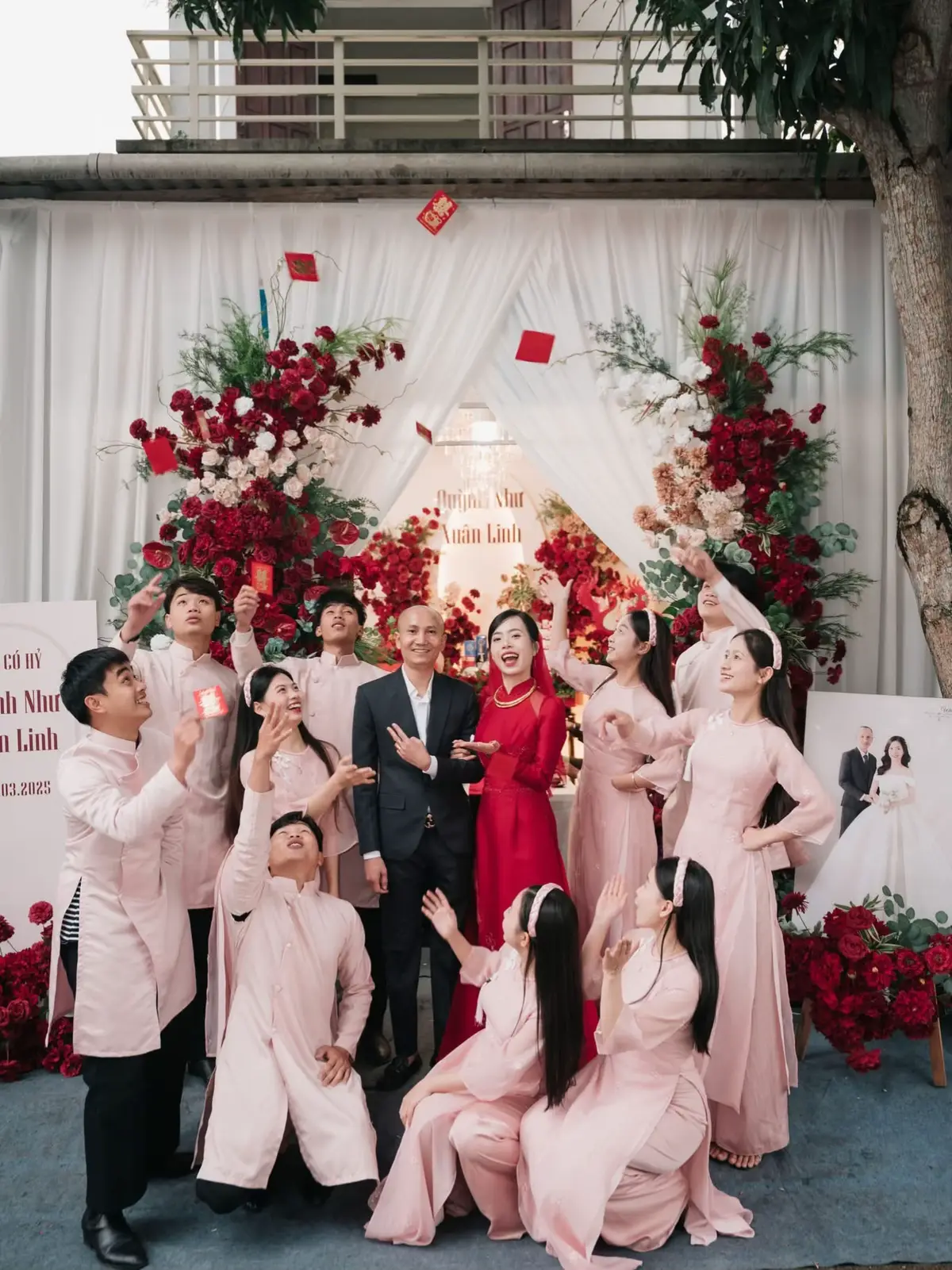 Thanh xuân có anh, lễ ăn hỏi có họ hàng đôi bên, Chỉ còn một bước nữa thôi, mình chính thức là của nhau mãi mãi. @XanhStudio  #xanhstudio #xanhgr #phongsucuoi #quayphongsucuoi #weddingphotography #psc #wangoweddingfilm #haydaymedia #trendingwedding #weddingvibes #ngayvuicuoi #codauchure #phongsucuoi  #chupanhphongsucuoi #quayphimphongsucuoi #vinh #nghean #weddingceremony #xanhstudio #LeAnHoi #xanhgr #phongsucuoidep #phongsucuoi #trendingwedding #phoosngucuoinghean