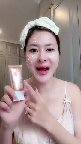 Có ai nghĩ không chị em #mairisvietnam #lamdep #tranngocphuongmai #phuongmaimairis #kemchongnang #sieuchongnangx6 