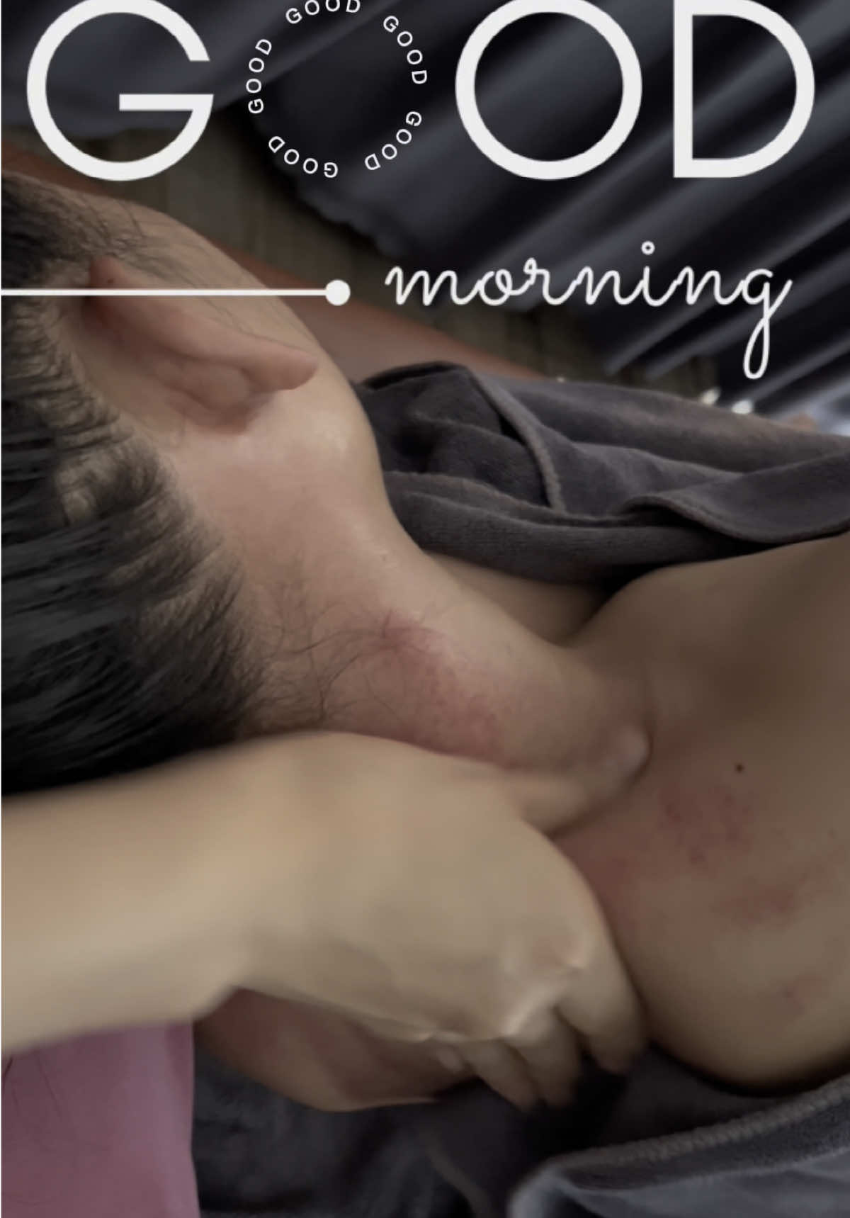 Massage cổ vai gáy phê online cùng em ạ Lạc Yên ROSE Spa- 