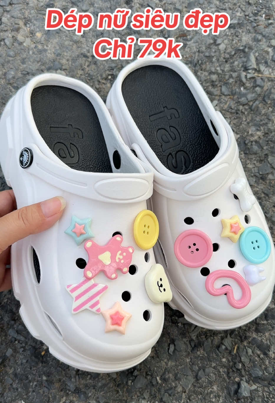 Dép nữ siêu đẹp kèm chamb #muasamcungtiktok #giaydep 