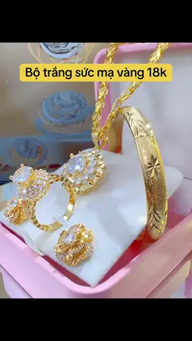 Bộ trang sức mạ vàng 18 ca hàng titan không phai không bà không bay màu #trángucnhatam #trangsucvangbaccaocap #tránguctamdac #trending 