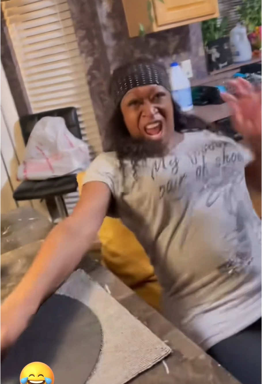 Spider box prank 🤣🤣🤣#prank #scare #funnyvideo #haha #hotspot #funny #jumpscare #scareprank #spider 