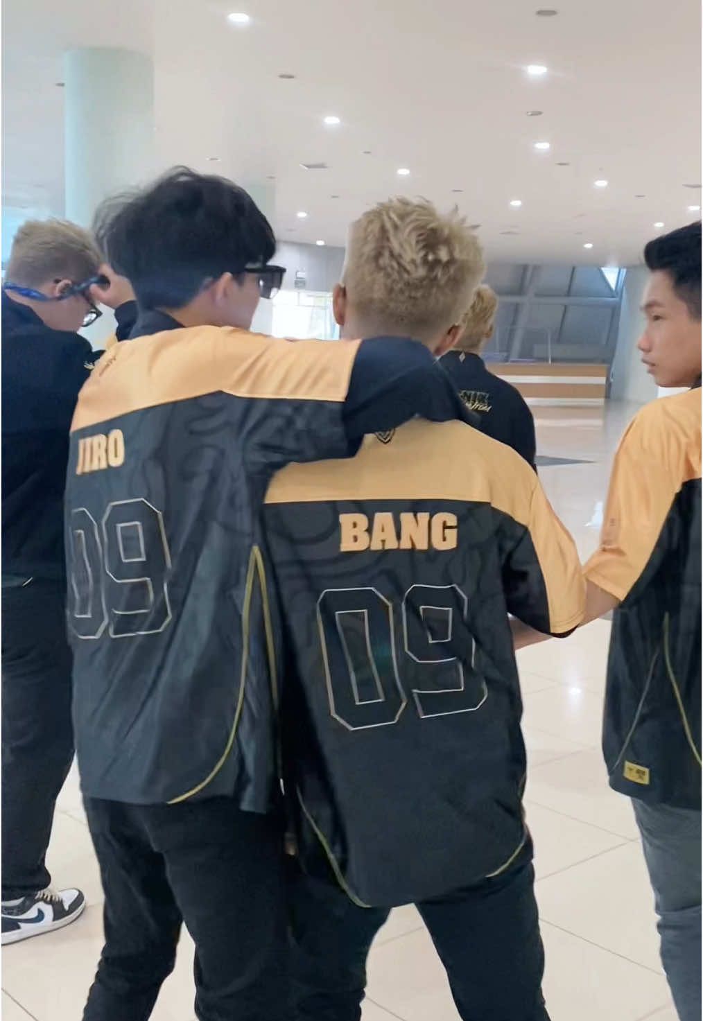 Mới 1 tuần mà sao luỵ quá vậy nè ☹️ #saigonphantom #saigonphantomaov 