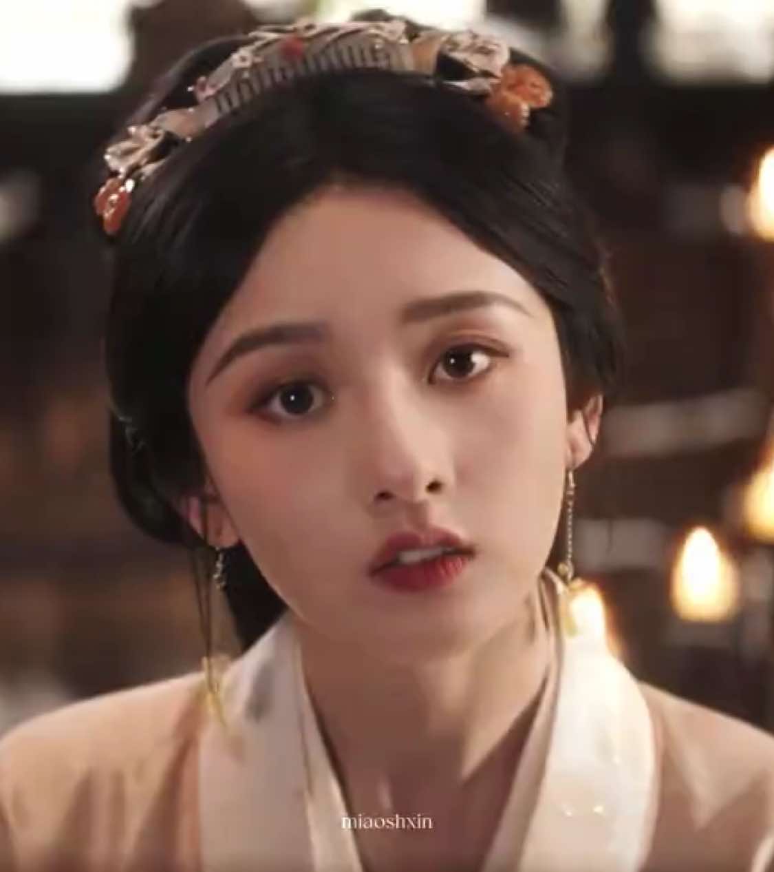 #THEPRISONEROFBEAUTY | bro knew his wife is literally a beauty 😏 [#qiaoman] #theprisonerofbeauty #liuyuning #liuyuning刘宇宁 #weishao#songzuer #songzuer宋祖儿 #xiaoqiao #cdrama #wetv [ac. @a1exsmp3]