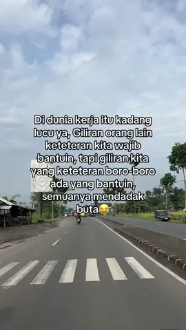 Begitulah kira-kira😂 #duniakerja #kerja #kerjakeras #quotes #storykerja #kulipabrik #kulicantik #anakrantau 