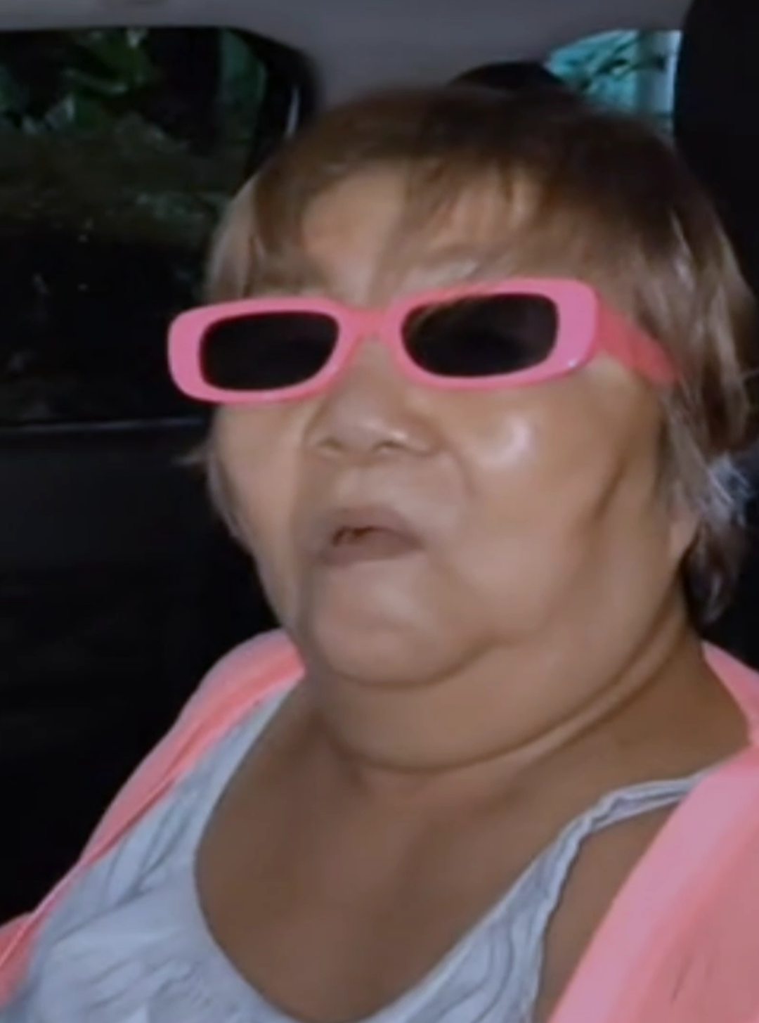 may sasabihin si lola #amerlyrics #foryou #4u #lyrics 