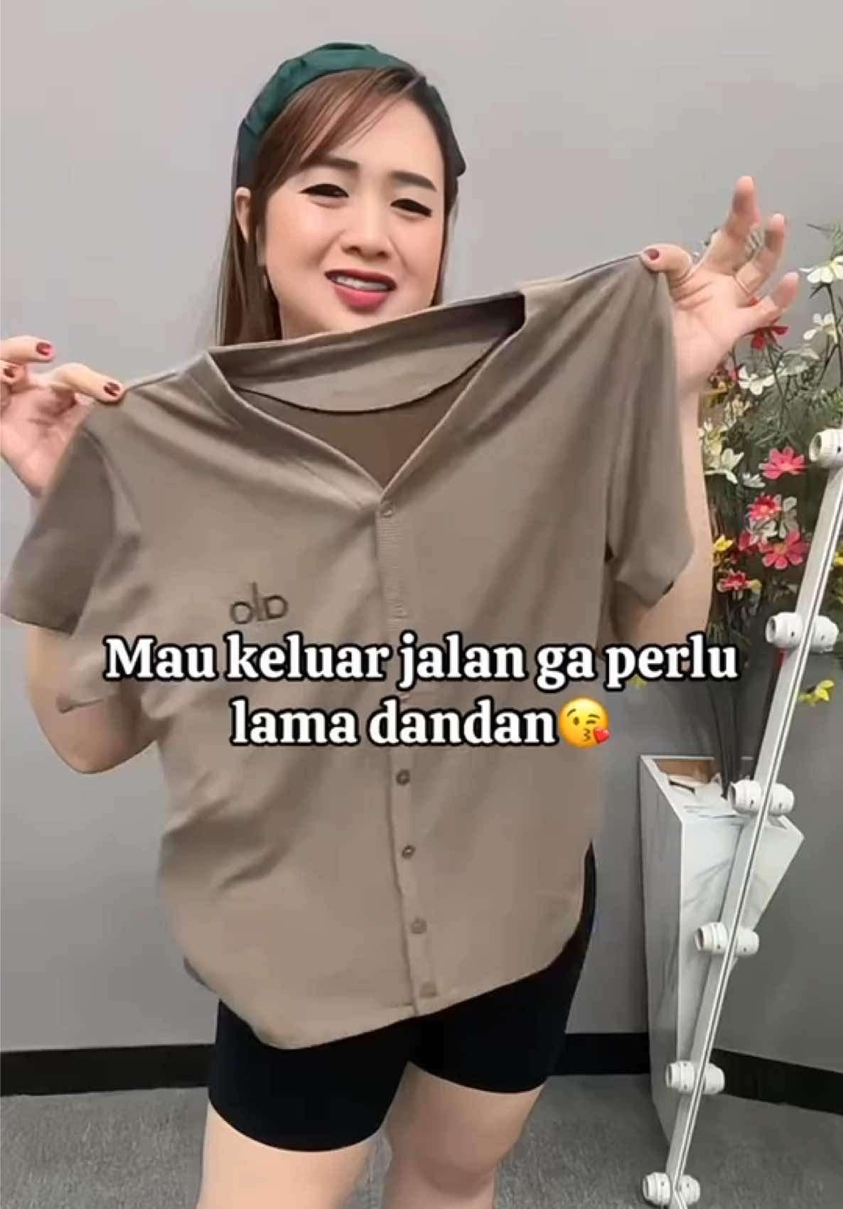 Pakai setelan ini Mau jalan jalan keluar ga perlu lama persiapan, simple dan cantik🥰 #setelan #setelanwanita #setelanknit #onesetjumbo #bigsize 