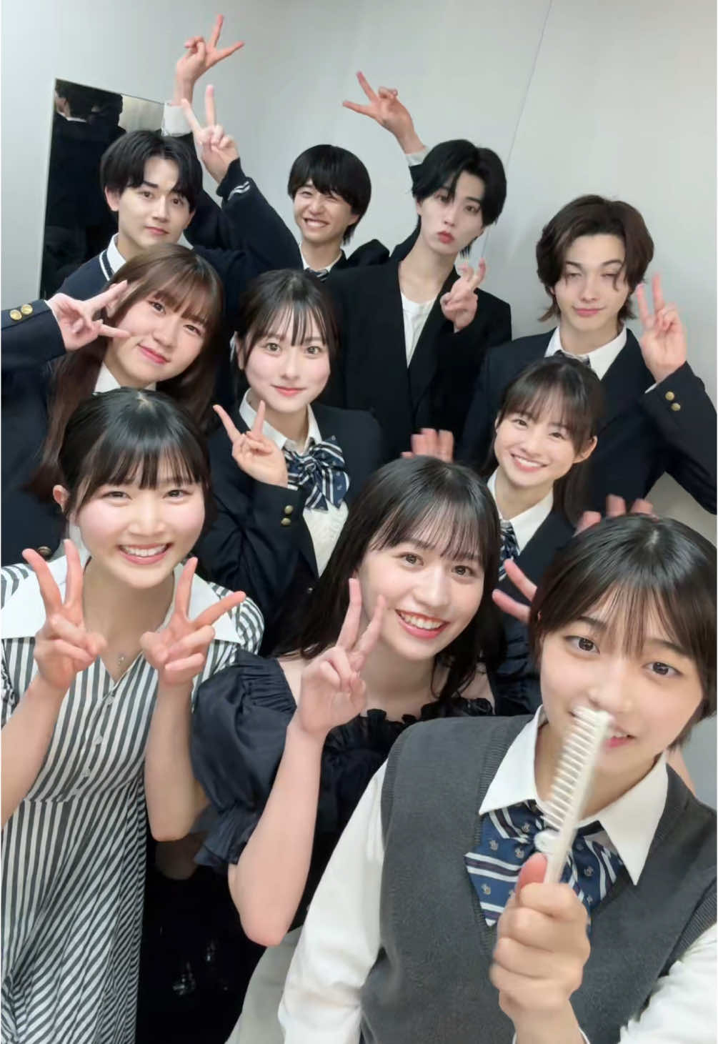 映画舞台挨拶ありがとうございました！明日からのも是非お待ちしてます✨#私の卒業第6期 #80年後のあなたへ @山本　藍(あおい) @沢田京海(トメィトゥ) @寺島季咲(きさき) @鈴木 夢 @平田風果 #斎藤さらら @櫻井亜蓮 @川口ひゅうが(Hyuuga) #千葉青八 @國分瑠真 (りゅうま) 