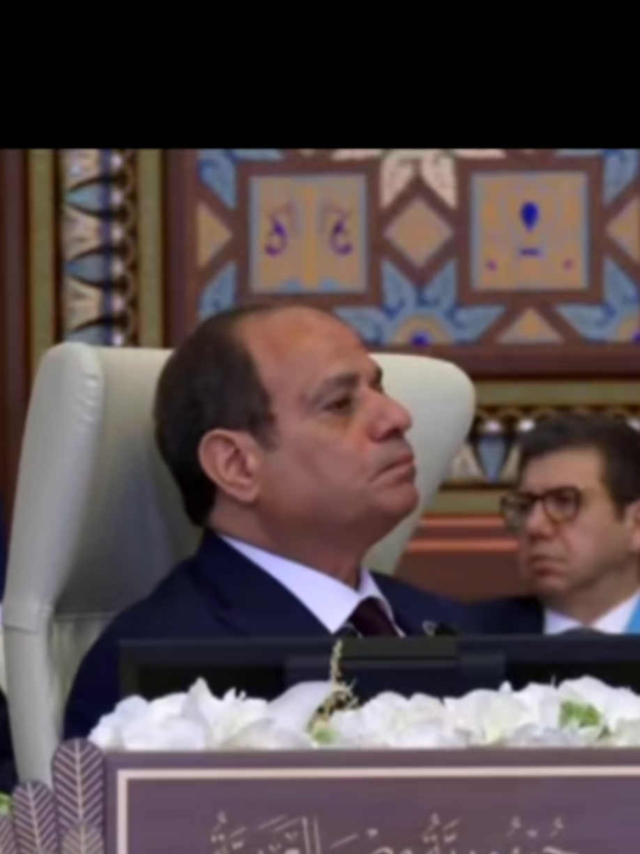 بقينا بنفهمك من نظرة عنيك يا ريس  نظراتك أبلغ معنى عن خيبة الأمل فيهم و الخذلان  حسبنا الله ونعم الوكيل  معلش ما إحنا طول عمرنا وقت الجد بنبقى لوحدنا بطولنا و دراعنا  و بفضل الله مصر دايماً المنصورة القاهرة 🇪🇬🇪🇬🇪🇬💪💪✌️✌️🇪🇬🇪🇬🇪🇬   #ادعم_مصر_رئيسا_و_حكومة_و_جيشا #جيشك_شرفك_و_عرضك  #مصر #اكسبلور #fyp  #الرئيس_عبدالفتاح_السيسى    #المواطنة_نور_أحمد 