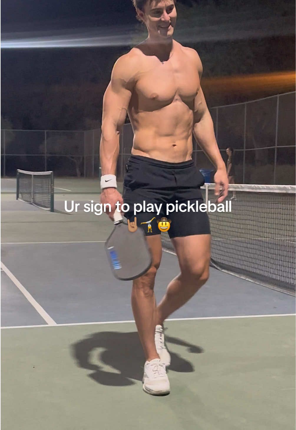 Paddle up ladies!🤠🤘🏽✨ #pickleball @WilsonPickleball #scottsdale 