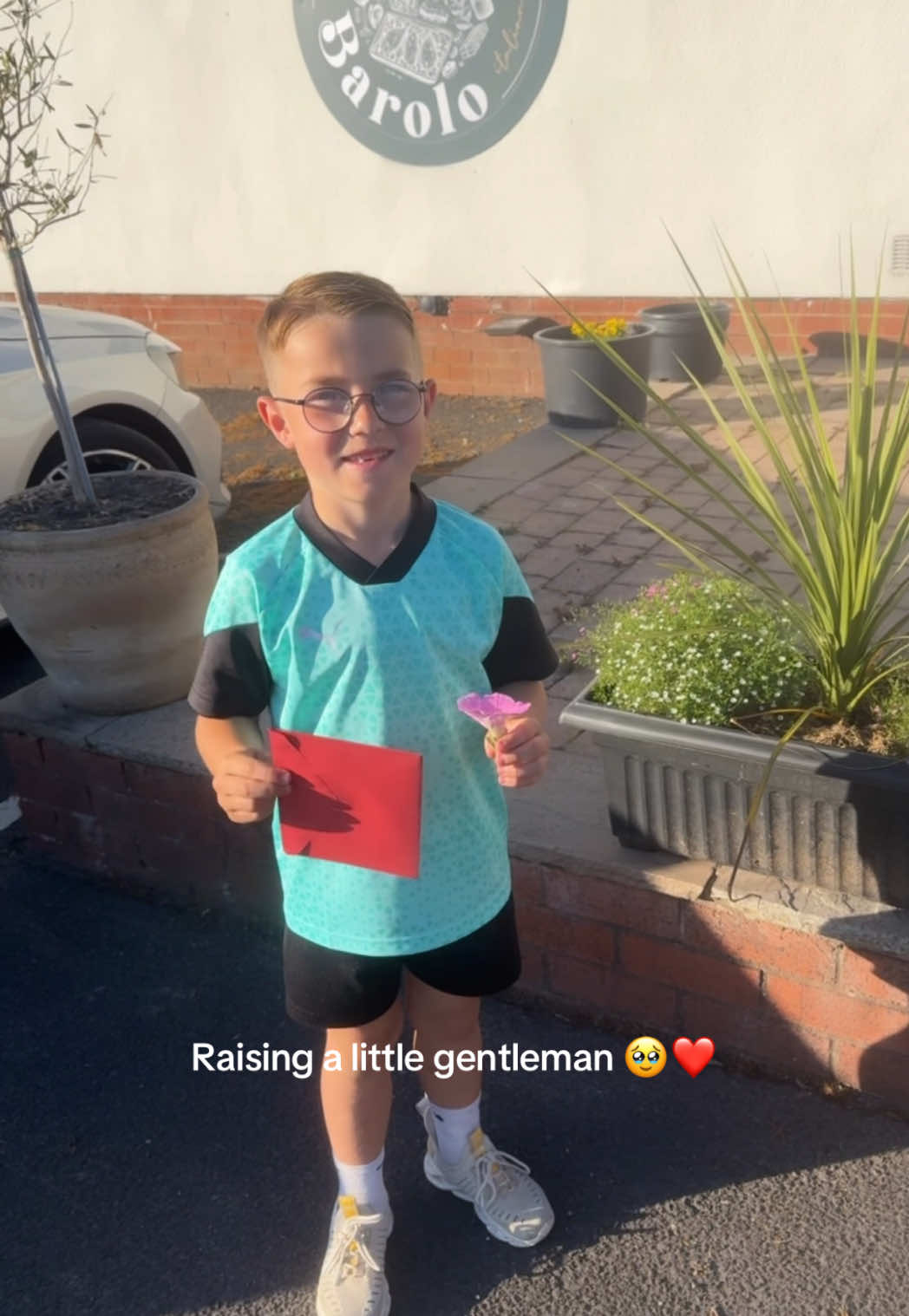 Start as we mean to go on treating the ladies right 🥹❤️ #fyp #thesmithfamily 