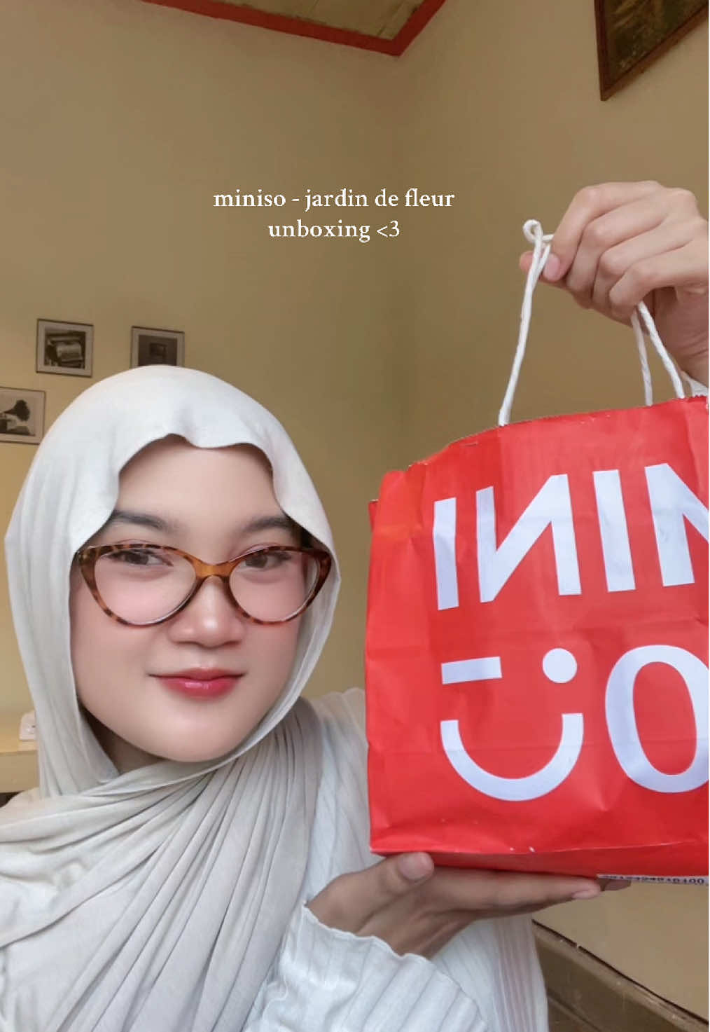 yeay!! unboxing parfum barukuuu <3 #unboxing 
