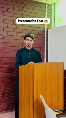 Tag Your friends 😂❤️ . . . #foryou #friends #presentation #university #class #pu #lahore #punjabuniversity #fear #supportivefriends #Love #meme #viral #punjabuniversitylahore #enjoy @Salim Majeed Daha ✔️ @لا الہ الا اللہ محمد رسول اللہ 