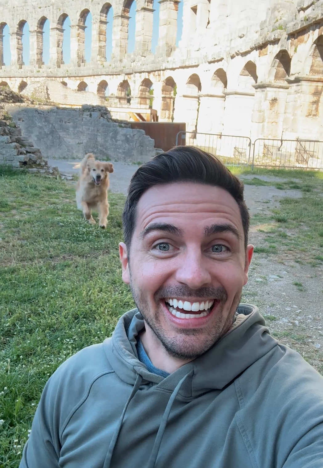 1st century AD Roman amphitheater selfie 📸