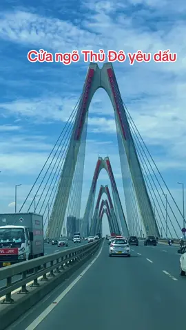Ngắm mãi không biết chán cây cầu đẹp nhất Hà Nội #HelloVietnam 
