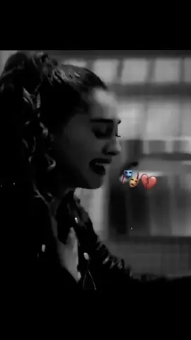 #_شكيت_بكلب_ودموع💔🥀#اخر_عباره_نسختها🥺💔🥀 #حزينهシ🥺💙،، #ستورياتي_تصميمي🖇️🖤 