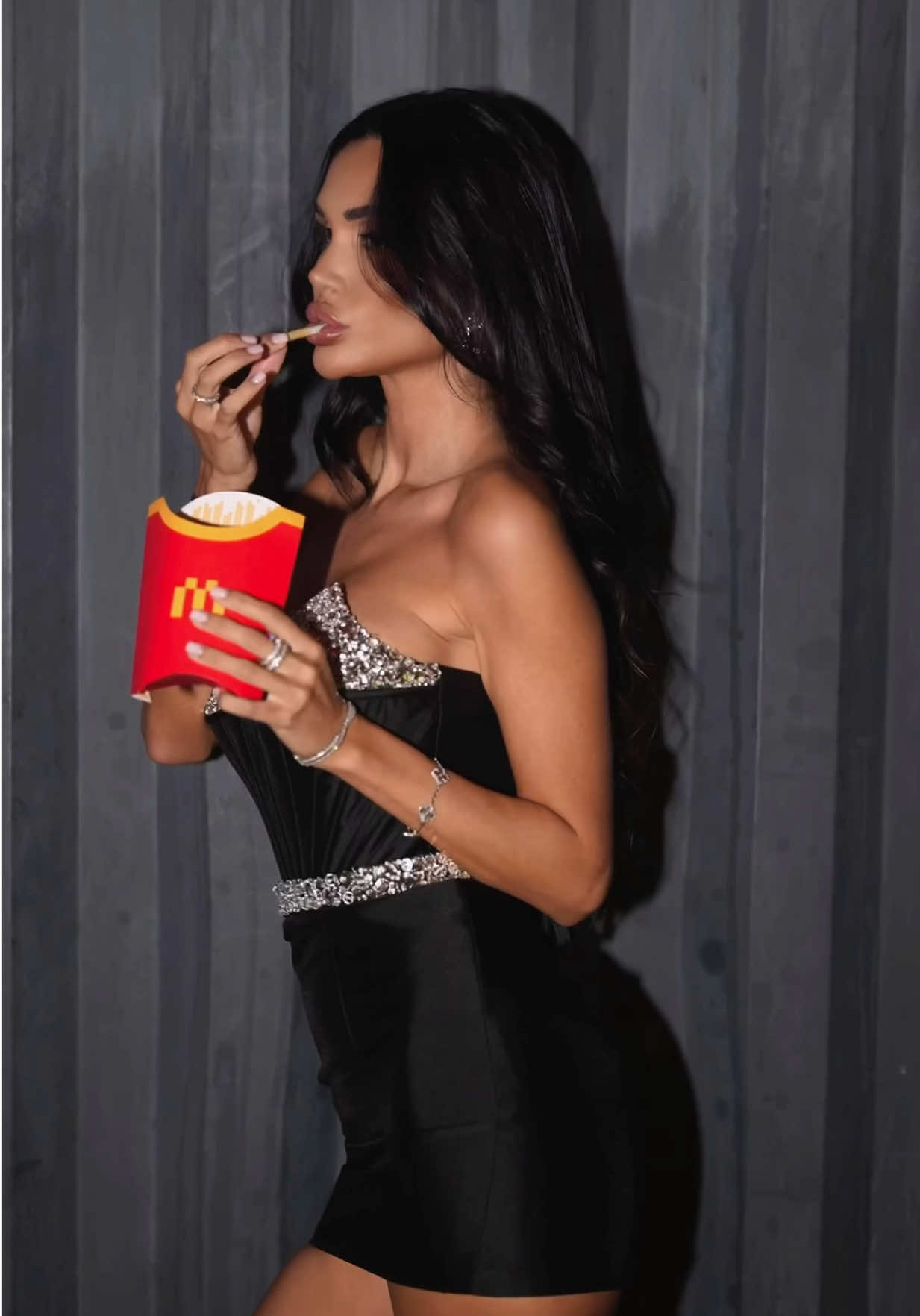 ✌️💕  #fyppppppppppppppppppppppp #foryoupage❤️❤️ #labub #foryoupagе #fyppppppppppppppppppppppp #mywife #naomi #mywifenaomi #model #dubai #mcdonalds 