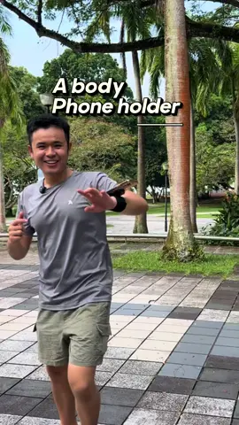 Best if you’re hands are always full and you need to securely use your phone. #phoneholder #wrist #upperarm #smartgadgets #createtowin 