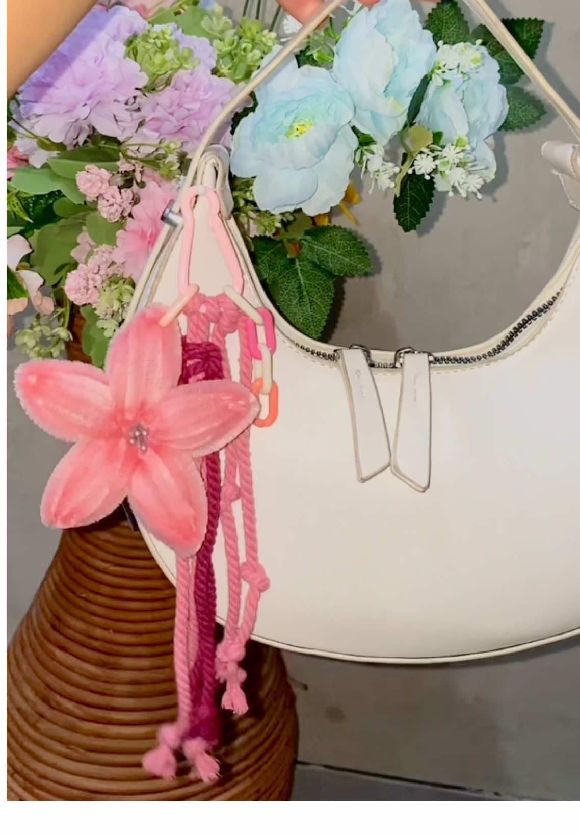Bag Charm segemashh ini😍😍  #fypシ゚ #bagcharm #flower #kawatbulu 