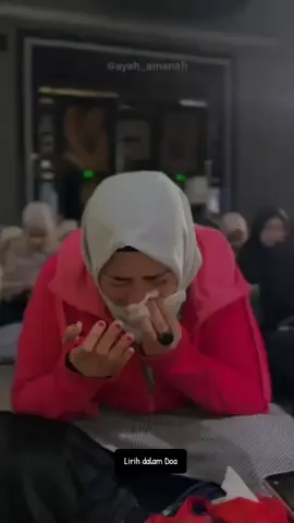Ya Allah.. Bahagiakan anakku. biarlah Aku menanggung semua beban dosa dan derita hidup ini.. Asal Mereka selalu berada dalam IMAN ISLAM YA ALLAH..🤲🤲 #anakku #buahhati #quotestory #katakata #quotesaesthetic #Renungan #doa #reminderislamic #foryoupage 
