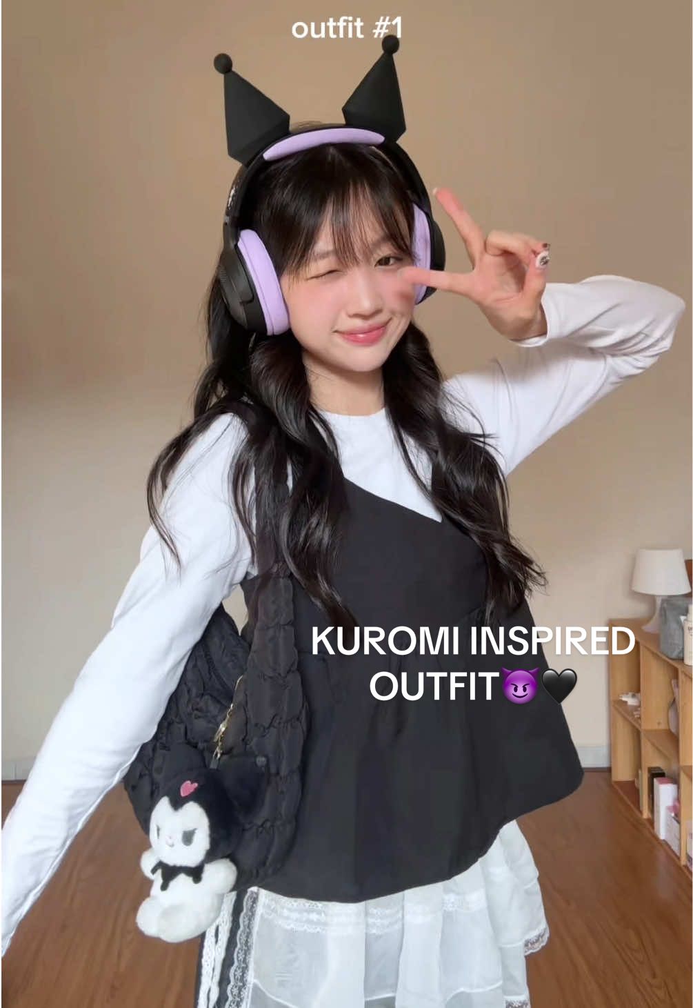 guess my fave sanrio character (so easy), the cutest kuromi headphones from @Razer 😈🖤 #OOTD #outfit #outfitideas #outfitinspo #kuromi #razer #fashiontiktok #fyp #foryou 