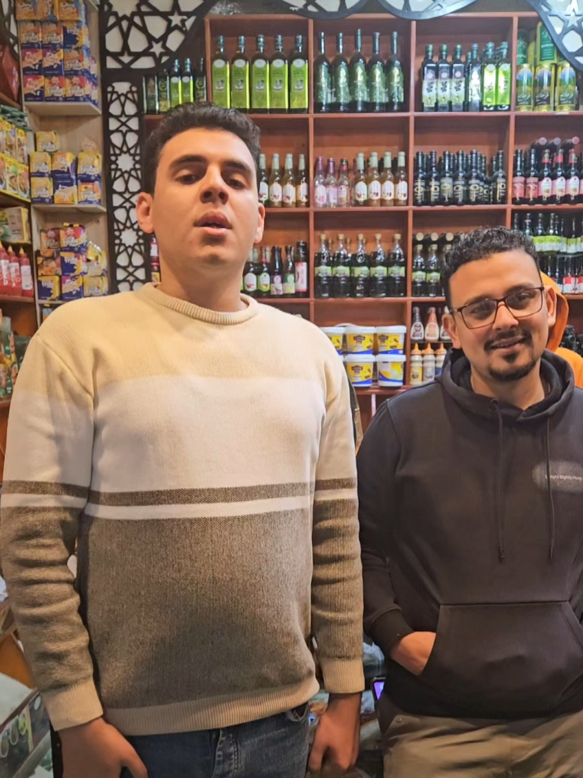 مش هسيبك تمشى غير لما تسمعني آية بصوتك ..😁😁😍 #الرحمن  #الجمعة  #محمودالشحات  #حجاج_الهنداوي  #نعينع 