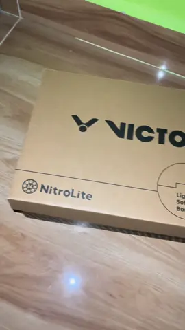 c90nl 😮‍💨🔥 #badminton #badmintonshoes #victor #victorshoes 
