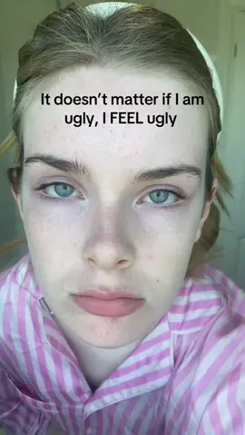 I’m aware I’m pretty but I feel hideous #fyp #foryou #real #relatable #viral #blowup #xzyabc #abcxyz #rek #beauty #ugly #looksmax #mog #dejavu 
