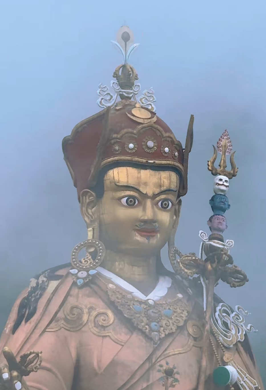 #Guru rinpoche la kheno🙏#tiktokviral #tiktokoficial #happiness 