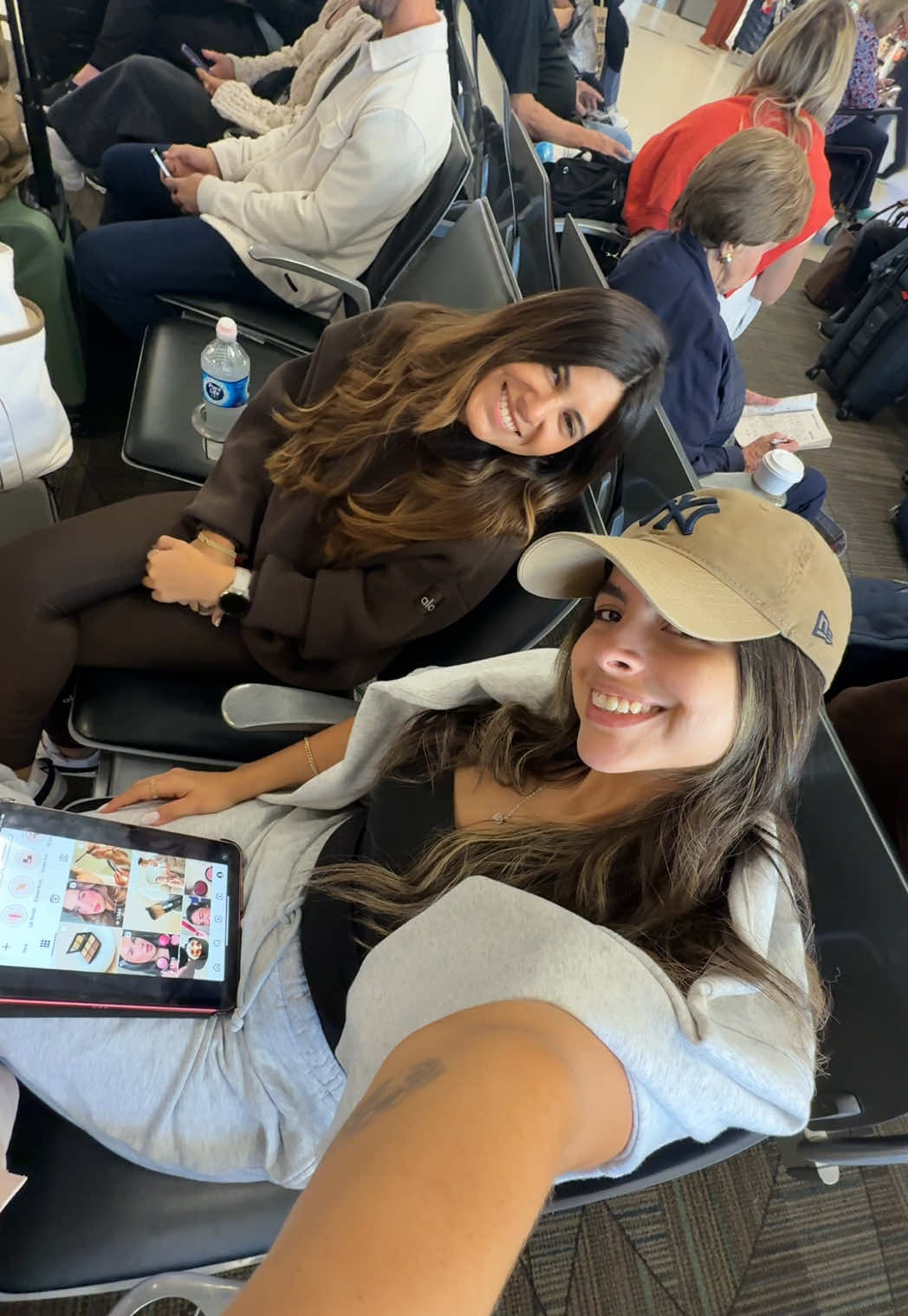 Hey Cali! Your favorite beauty squad just landed for the TikTok Shop event and we’re buzzing with excitement! Stay tuned for more content ✨ #ttshopbeautybesties #tiktokshopevent 