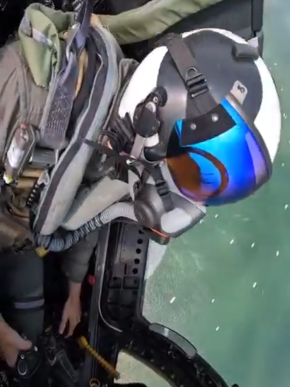 F18 super hornet  spid ⚡  #f18 #f18hornet #f18fighter #topgunmode #flighthouse #fighterjets #militaryaircraft #fyp #fouryou 