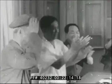 🇻🇳 Thước phim tư liệu quý Chủ tịch Hồ Chí Minh ở tuổi 79 cùng Bí thư thứ nhất Lê Duẩn, Thủ tướng Phạm Văn Đồng và Đại tướng Võ Nguyên Giáp gặp gỡ trò chuyện cùng các chiến sĩ vào năm 1969. Khi ấy Bác Hồ của chúng ta đã yếu lắm rồi... Thương nhớ Bác kính yêu!❤️ #Mậm 