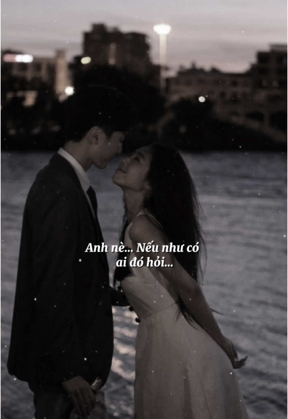 Anh cũng chẳng có gì đặt biệt , thứ duy nhất anh có đó là trái tim em…#tamtrang #canhongphai 