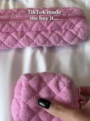 Discover our handmade bags that balance both functionality and style