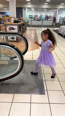 Safety tips in the escalator for Kids #safetytips #kidsvideos #kidsvideo #shorts#skateboard #kidsshorts #kidslearning #viralvideos #fypage #fyppppppppppppppppppppppp #kidsactivities #family #dance #twitch #kidsfun #trend #viral #fyp #DIY #funny #kidsoftiktok #kid