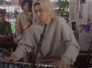 Shinunoga E-Wa live en 