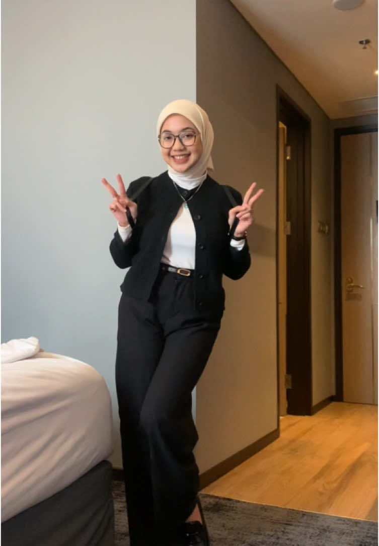 Pov : That young lecturer is your girlfriend #fyppppppppppppppppppppppp #outfit #outfitcheck #outfitinspiration 